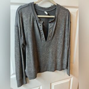 Mudd Charcoal Grommet Sweatshirt